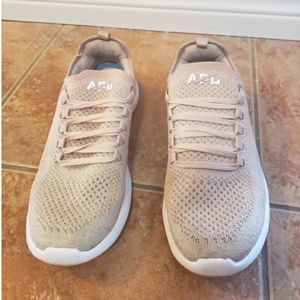 APL running shoes light pink size 8